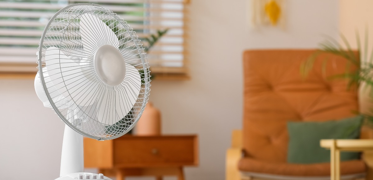 Ventilador en el salón de una casa